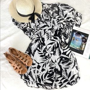 Express Black/White Chiffon Overlay Beach  Dress